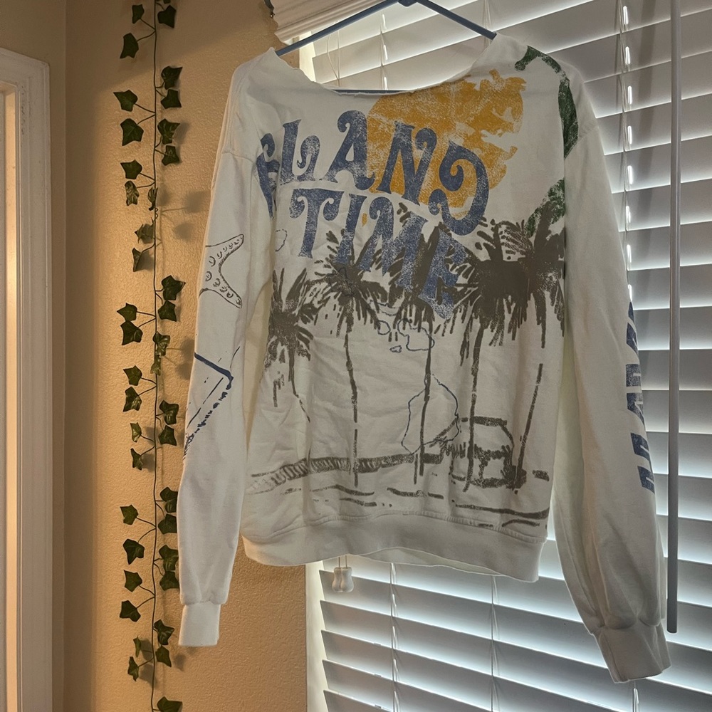 white urban outfitters crew neck